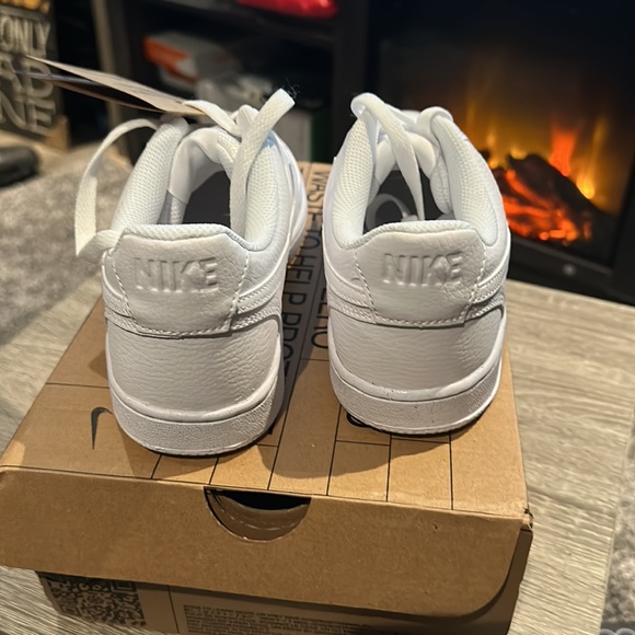 002 Nike Court Vision LO - Picture 4 of 5